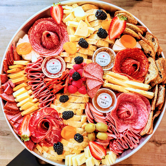 Georgian Bay Charcuterie Box (Optimal for 10)